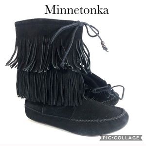 Minnetonka black suede Mocs